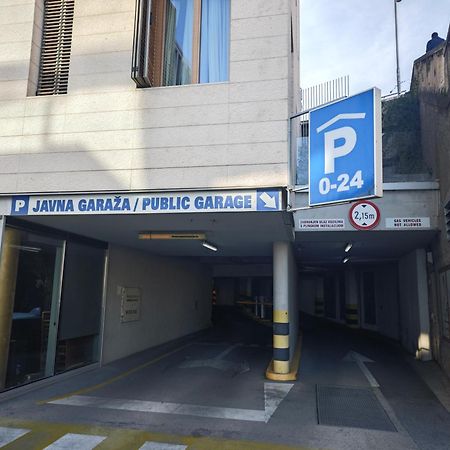 Apartment Central Old Town With Private Indoor Garage Parking Split Zewnętrze zdjęcie