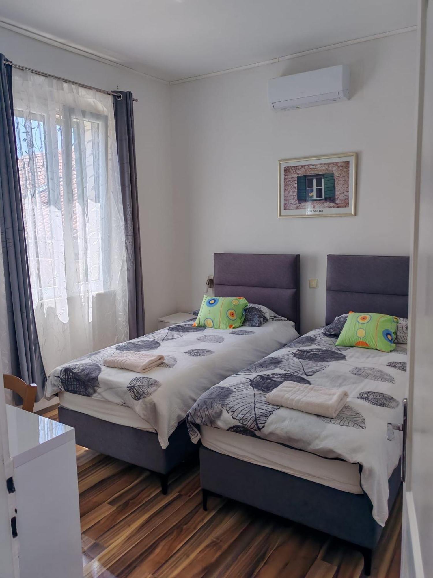 Apartment Central Old Town With Private Indoor Garage Parking Split Zewnętrze zdjęcie